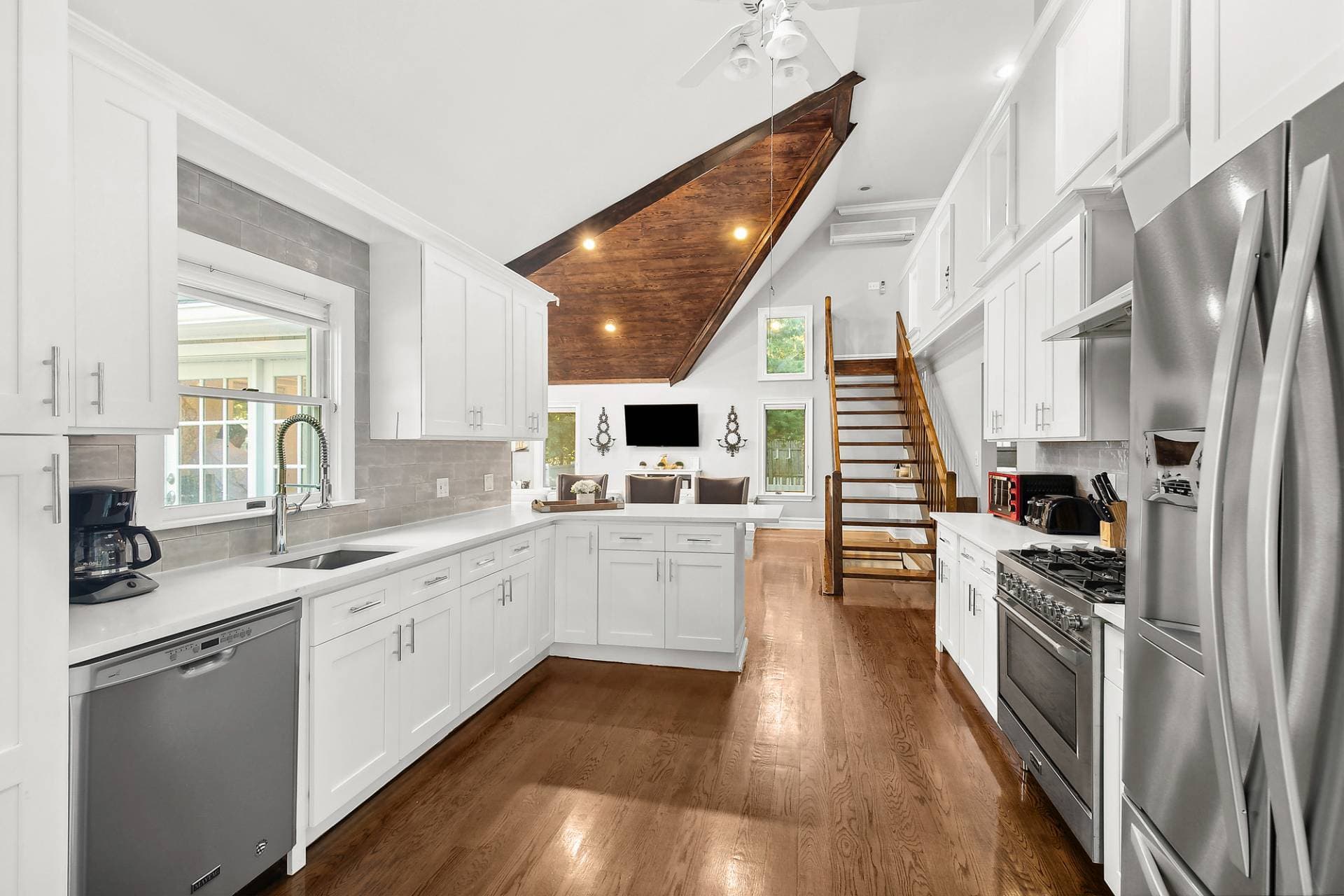 17 Maidstone Park Road, East Hampton, NY 11937